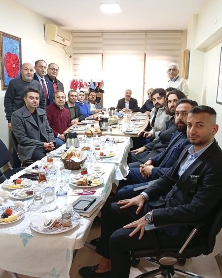 Uganda’da Kurulu Bulunan UTİAD Başkanı Sn Fatih Güneşin çevrimiçi bağlantısı ile Haftalık Kahvaltılı Toplantımız Gerçekleşti