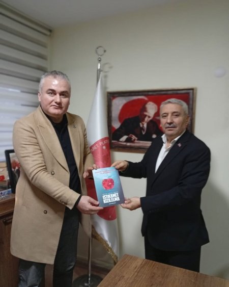 Kızıl Elma Sevdalısı , Beşiktaş Spor Kulubü Kongre üyesi Giresunlu İş insanı M. Akif Ağırbaşlı, genel merkezimizi ziyaret ederek Genel Başkanımız Ahmet Ortatepe ile bir araya geldi.